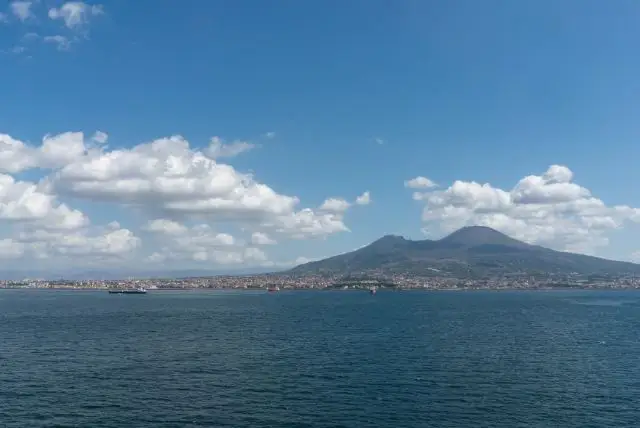 נאפולי מזג אוויר - תחזית שנתית