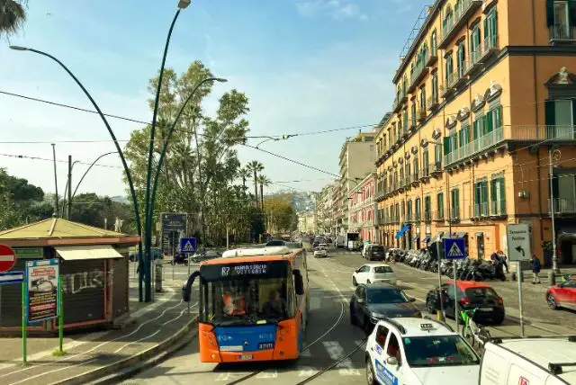 נאפולי בית כנסת - כל מה שחשוב לדעת למטייל הישראלי