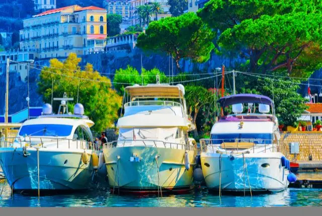 נאפולי ביום אחד - המלצה למסלול טיול רגלי