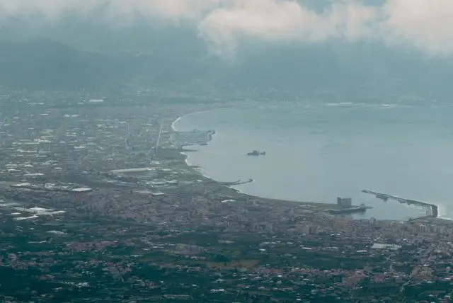 נאפולי מזג אוויר - תחזית שנתית