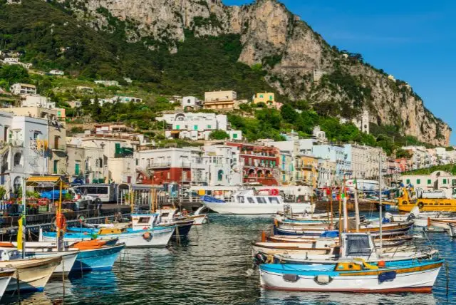 נאפולי ביום ראשון - האם דברים סגורים? מה חשוב לדעת על ימי ראשון?