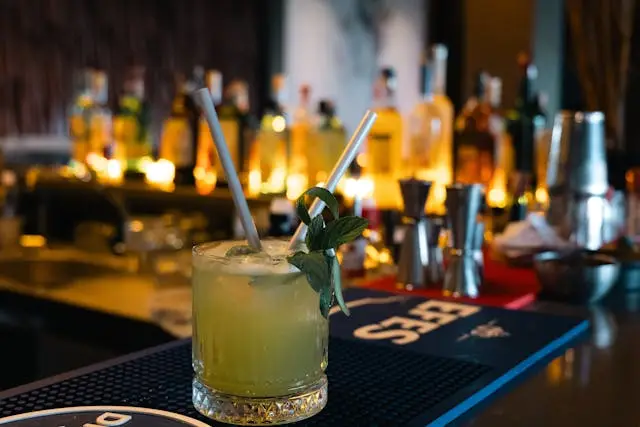 🍸 Blue Martini Lounge Naples