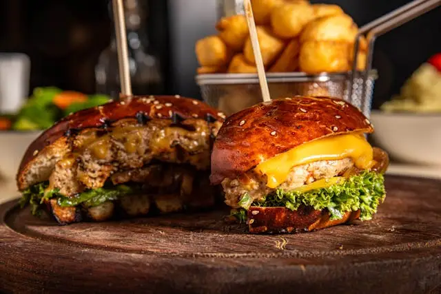 🌍 Gate20 Burger Tour