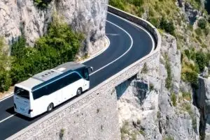 הגעה לנאפולי באוטוסטרדת A1 ("אוטוסטרדת השמש") credit to getyourguide.com