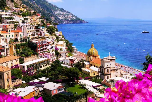 מנאפולי יום טיול מודרך לחוף אמלפי credit to getyourguide.com