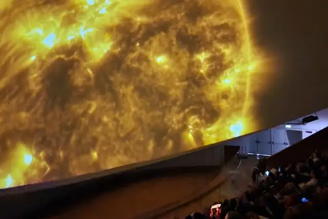 מוזיאון מדע אינטראקטיבי בנאפולי - מוזיאון צ'יטה דלה שנזה (Città della Scienza) credit to getyourguide.com