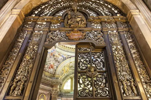 מוזיאון לאומנות בנאפולי בסגנון אדריכלות הרנסאנס (Filangieri Museum) credit to getyourguide.com