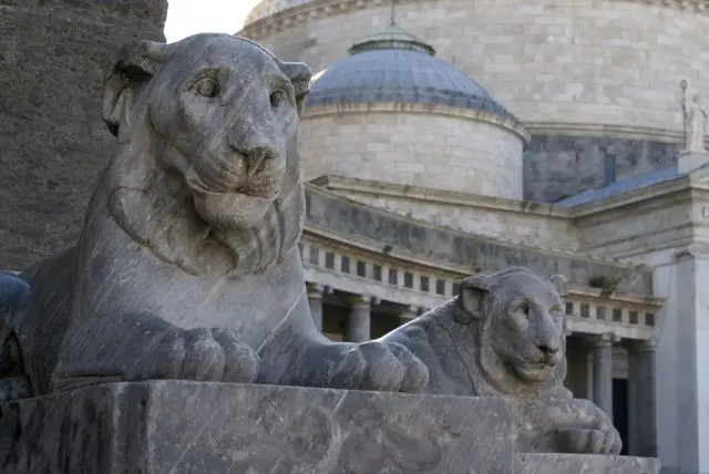 נאפולי מה עושים חוץ מאוכל? רשימת אטרקציות ואתרי תיירות