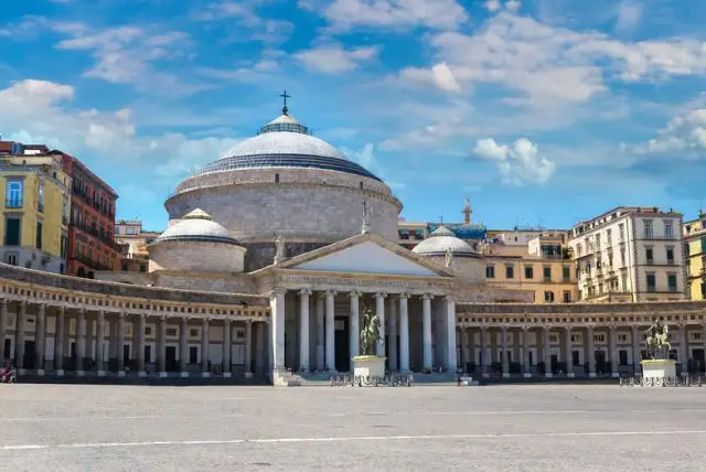 סיור אופניים בנאפולי credit to getyourguide.com