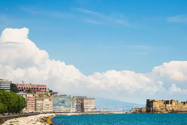 סיור אופניים בנאפולי credit to getyourguide.com