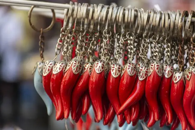 שוק Mercato di Pignasecca - השוק העתיק ביותר של נאפולי