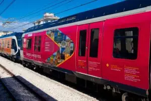 תחבורה ציבורית בנאפולי - הכל על אוטובוסים, רכבות, מטרו, חשמלית ומוניות credit to getyourguide.com