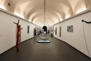 טירת קסטל סנט אלמו (Castel Sant'Elmo) בנאפולי - המצודה הכי יפה credit to getyourguide.com