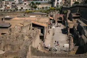 מנאפולי אל הרקולנאום - כרטיסים, מסלול, מה לראות ולעשות, איך מגיעים, סיורים ועוד credit to getyourguide.com