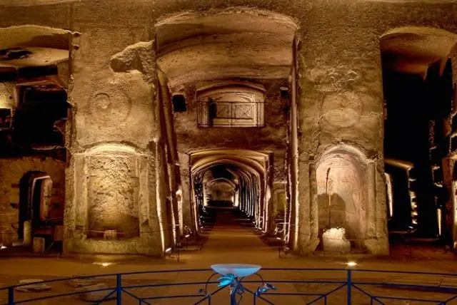 נאפולי תחתית - נאפולי מתחת לקרקע (Napoli Sotterranea ) היא משהו שאסור לפספס credit to headout.com