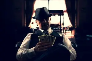 המאפיה הנפוליטנית - מדוע נחשבת לאכזרית ביותר בעולם הפשע האיטלקי? האם כיום מסוכנת לתיירים?