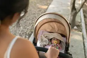 נאפולי עם תינוק/ת בעגלה - טיפים להתניידות ולאטרקציות רלוונטיות