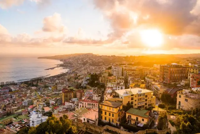 נאפולי לישראלים - 10 היעדים השווים באמת