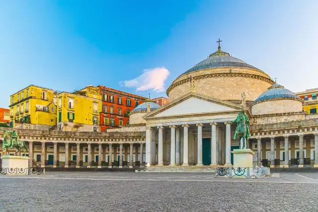 אזור הרובע ההיסטורי של נאפולי