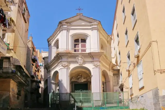 אזור הרובע ההיסטורי של נאפולי