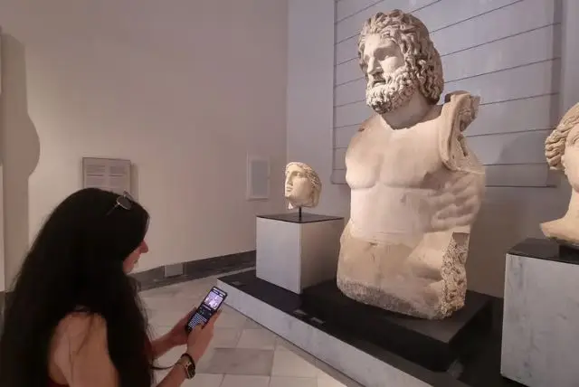 כרטיסים וסיורים במוזיאון הארכיאולוגיה של נאפולי credit to getyourguide.com