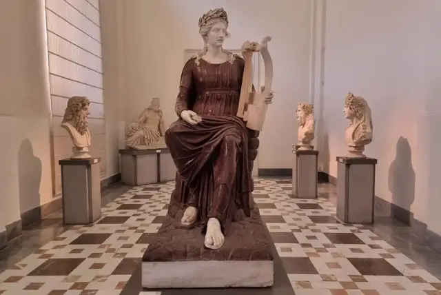 כרטיסים וסיורים במוזיאון הארכיאולוגיה של נאפולי credit to getyourguide.com