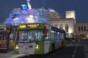 Alibus - אוטובוס משדה התעופה לתחנת רכבת של נאפולי credit to getyourguide.com