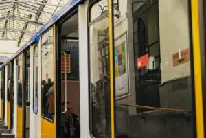 פוניקולאר (Funicolare) בנאפולי כל מה שצריך לדעת credit to getyourguide.com