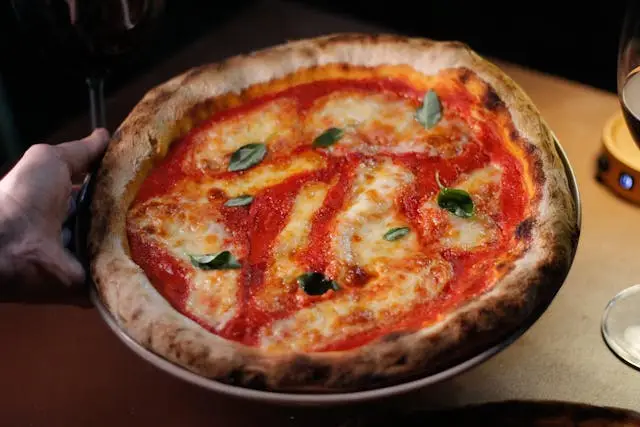 מאכלים נפוליטניים - מה שווה לאכול ואיפה,