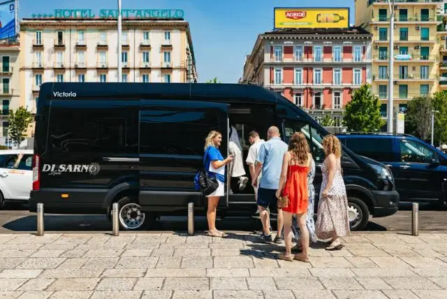 מנאפולי סיור ליקב כולל טעימות יין credit to getyourguide.com