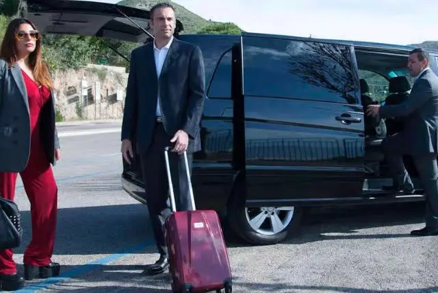 שאטל הסעה משדה התעופה של נאפולי אל סורנטו credit to getyourguide.com